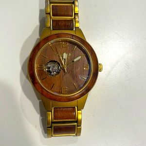 Woodie Spec automatic movement watch